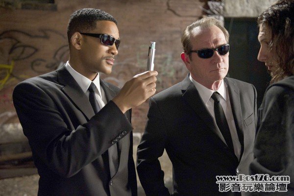 meninblack3_2.jpg