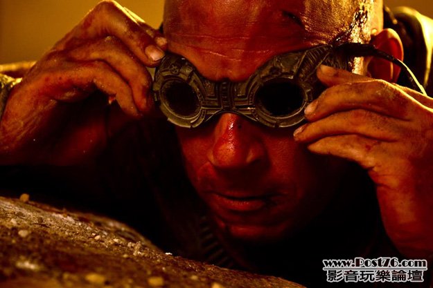 chroniclesofriddick2_8.jpg