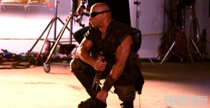 chroniclesofriddick2_7.jpg