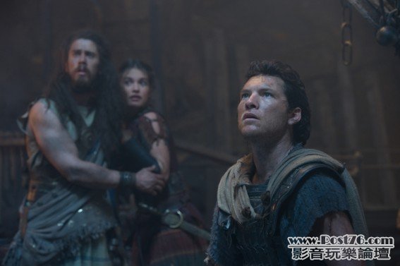 clashofthetitans2_2.jpg