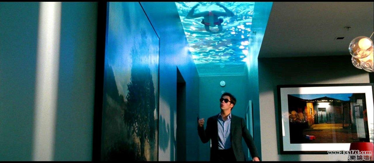 chris pine rooftop pool 1.jpg