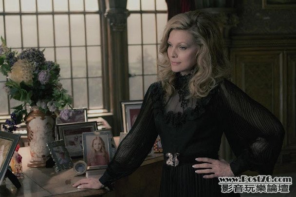 darkshadows_5.jpg