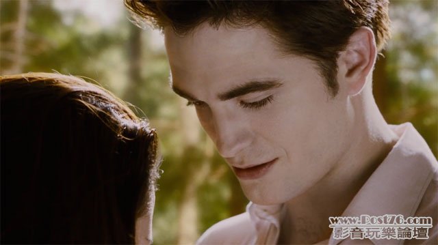 Breaking Dawn 2 S1.jpg