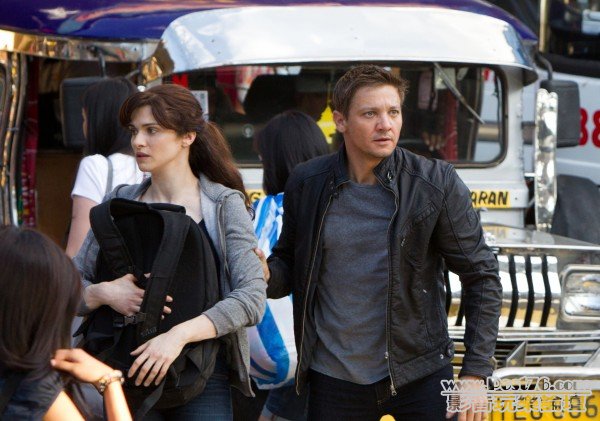 The Bourne Legacy S1.jpg