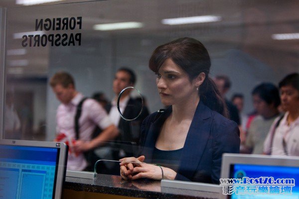 The Bourne Legacy S11.jpg