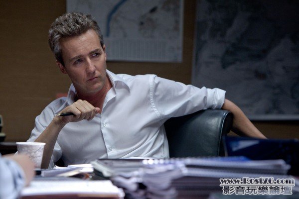 The Bourne Legacy S13.jpg