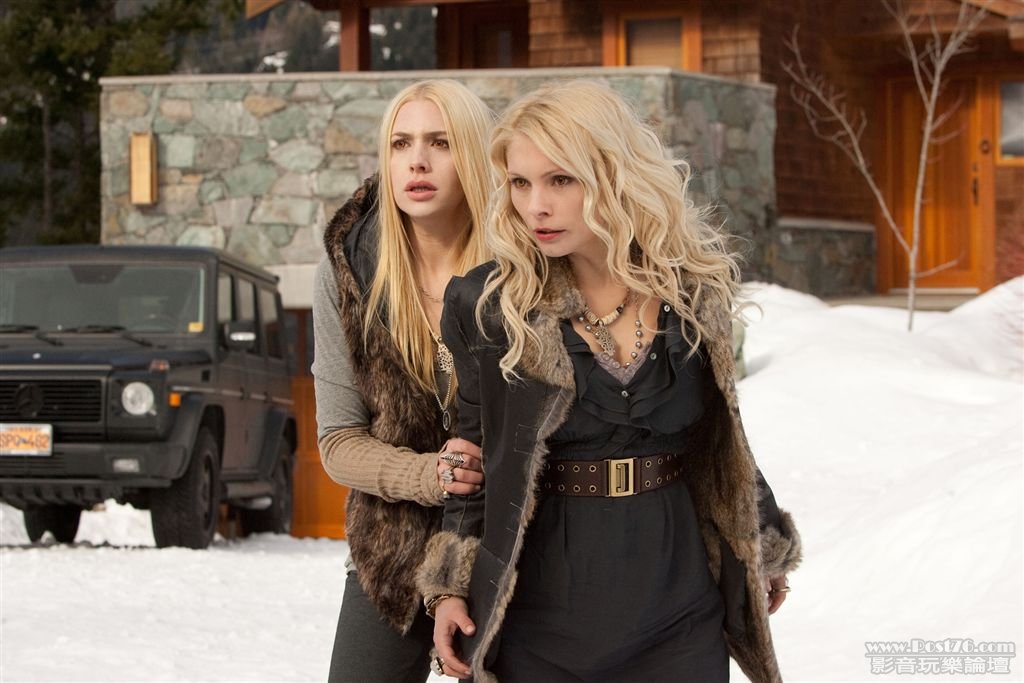 Breaking Dawn S35.jpg