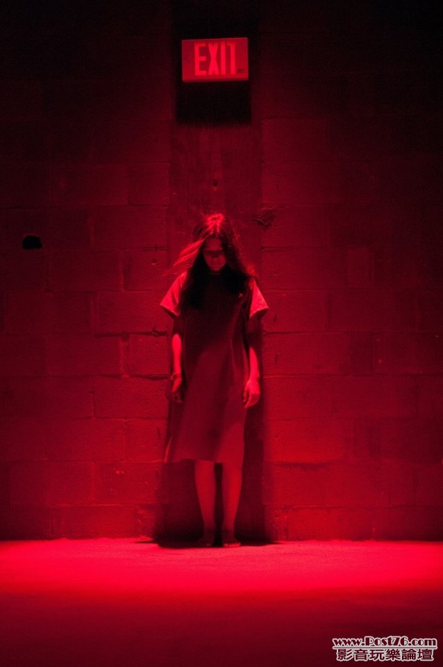 thepossession_7.jpg