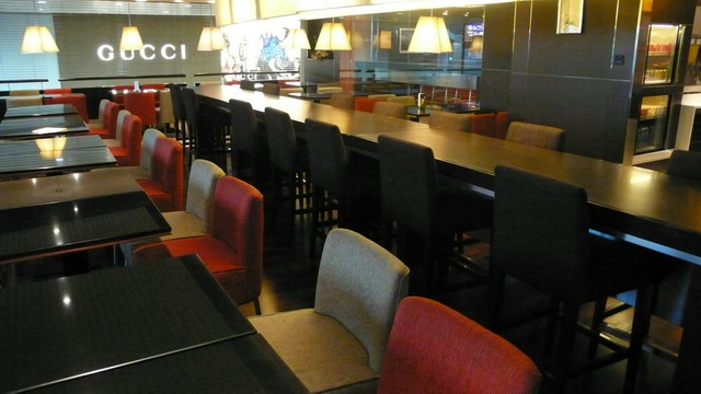 03-lounge.jpg