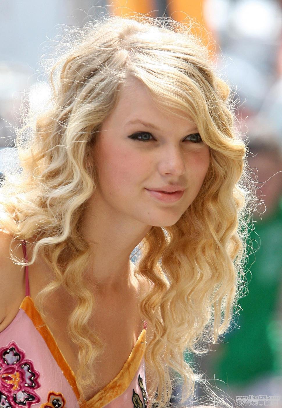 24155pcn-jonas17-taylor-swift.jpg