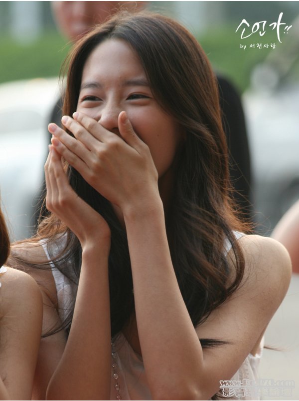 yoona78.jpg