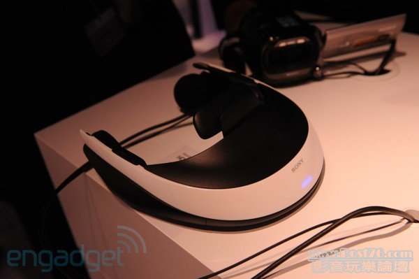 sony-3d-headset-lead.jpg