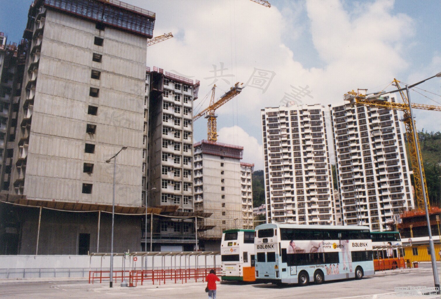 深水，荔欣苑，興建中，原址為荔園，1999年.jpg