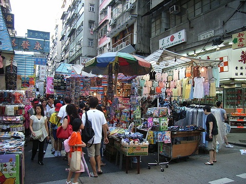 800px-Kowloon_Tung_Choi_Street.jpg