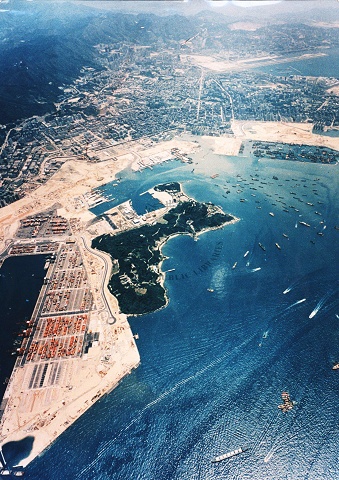 九龍半島北部空中一景，1995年.jpg