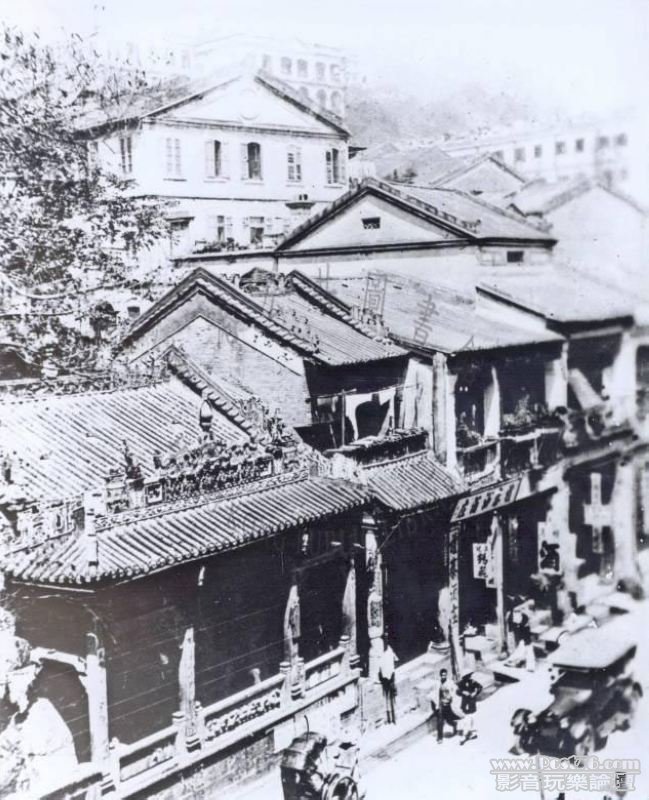 灣仔，皇后大道東，大王西街交界，洪聖古廟，約1910至1930年.jpg