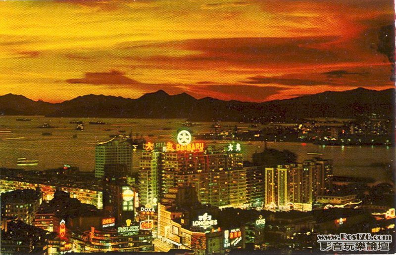 銅鑼灣，大丸招牌夜景，1960年代-1.jpg