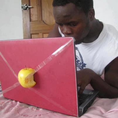 Apple_notebook.jpg