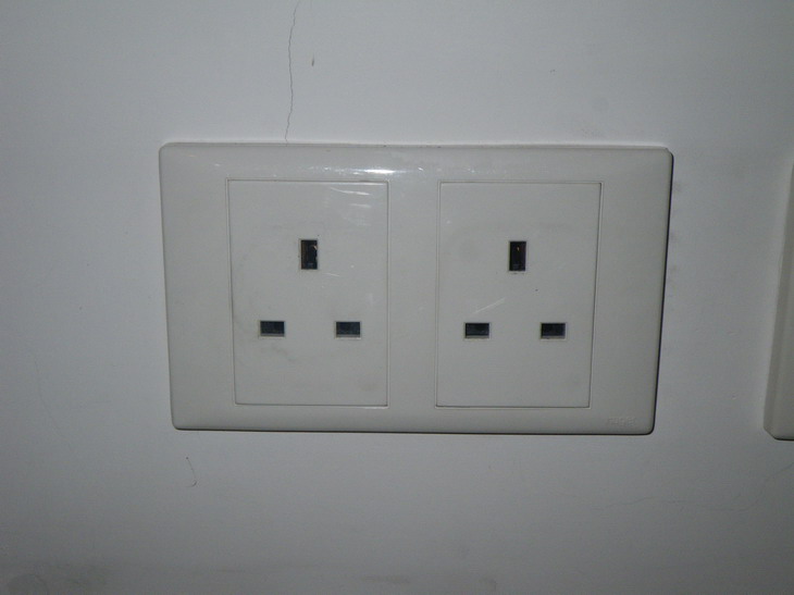 Hager UK Plug_resize.JPG