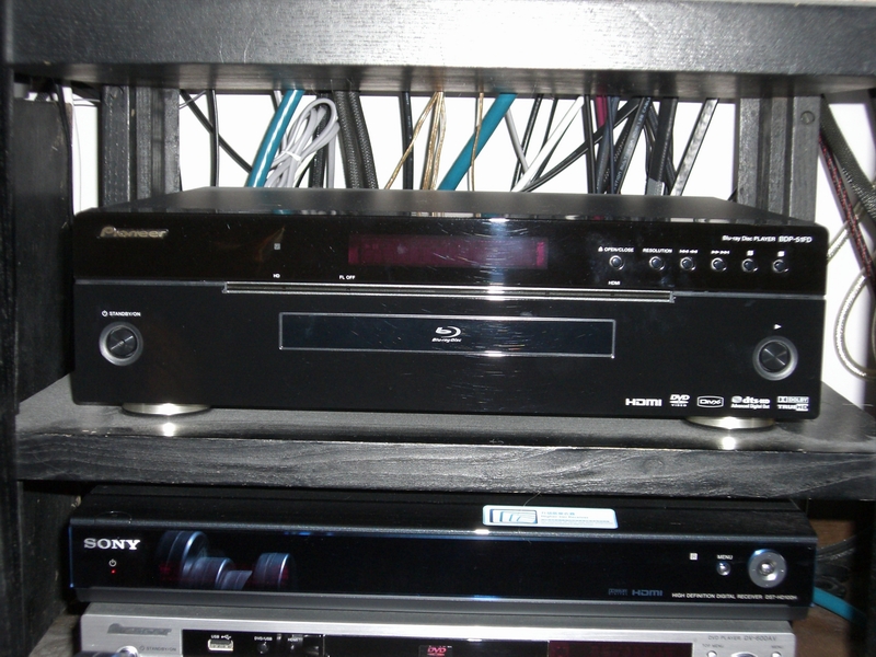 2009新玩具PIONEER-BDP 51FD.JPG