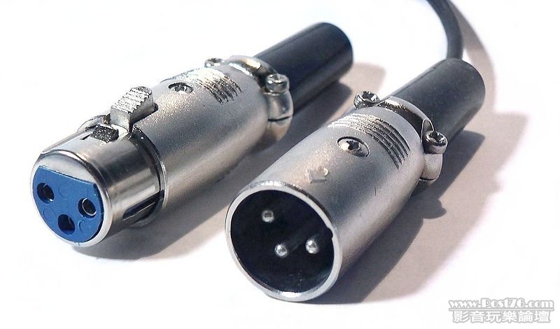 800px-Xlr-connectors.jpg