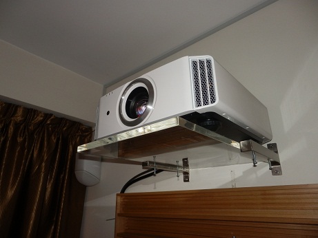 Projector -JVC X3.JPG