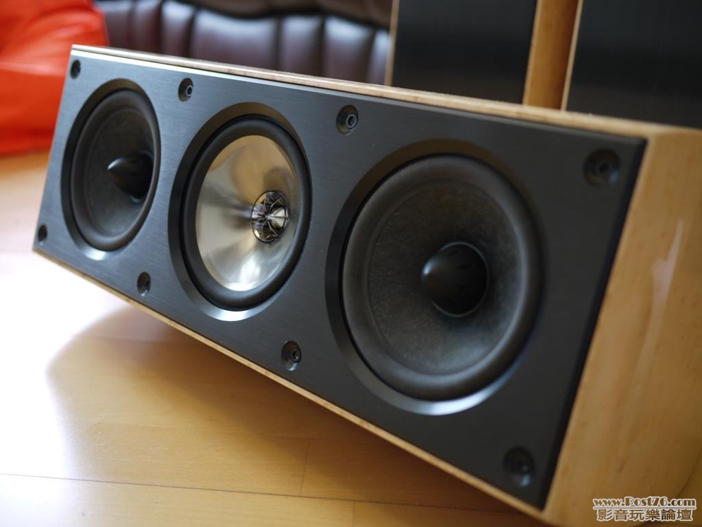 KEF-XQs-21.jpg