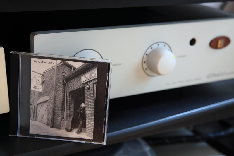 Eva Cassidy Live at blues alley 無論唱功,現場感,錄音,絕對頂班之作!