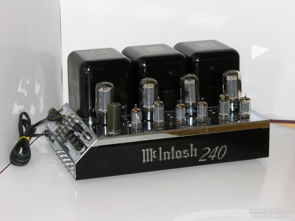 McIntosh MC240 -01.jpg