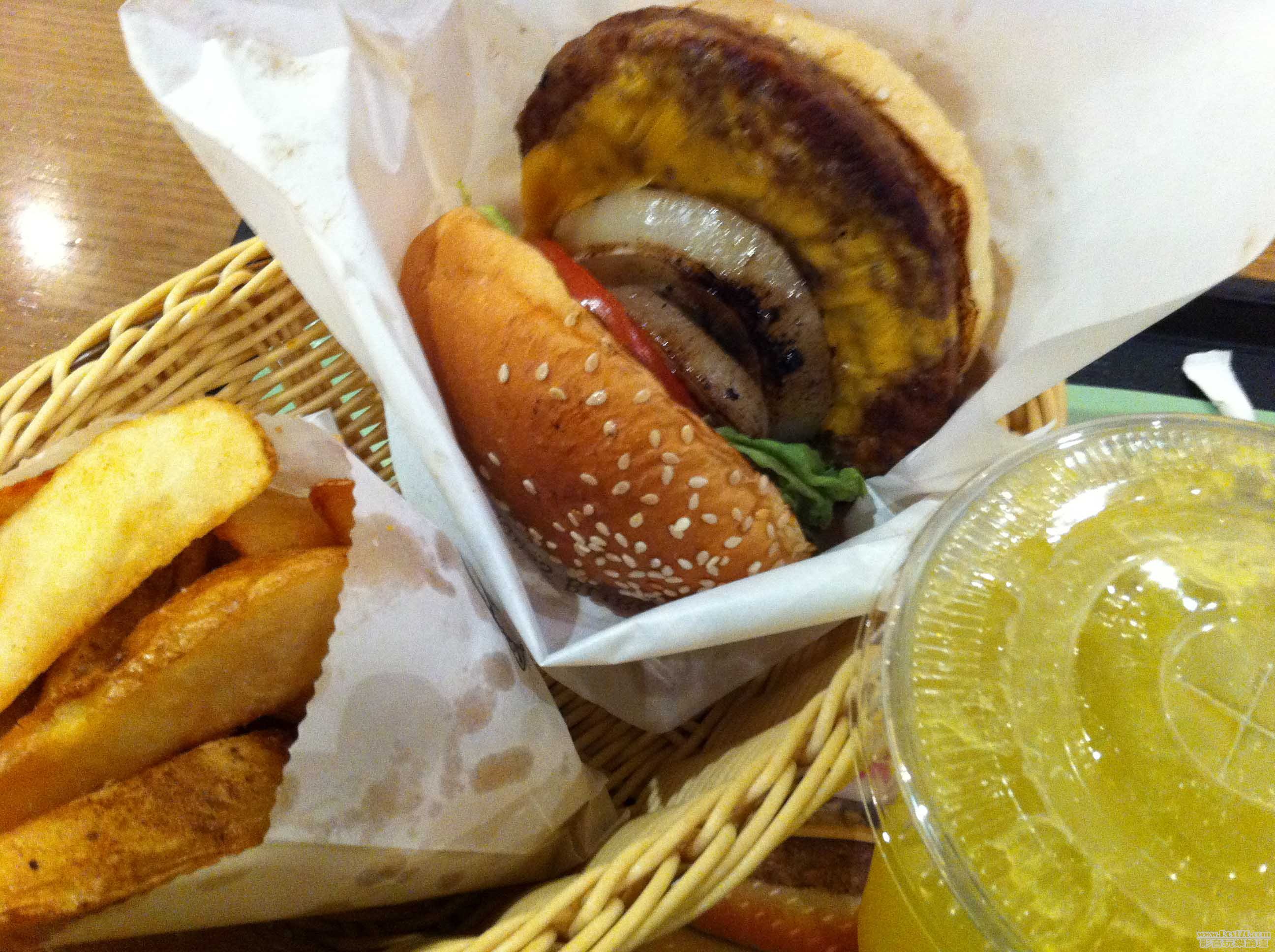 freshness burger-2.jpg