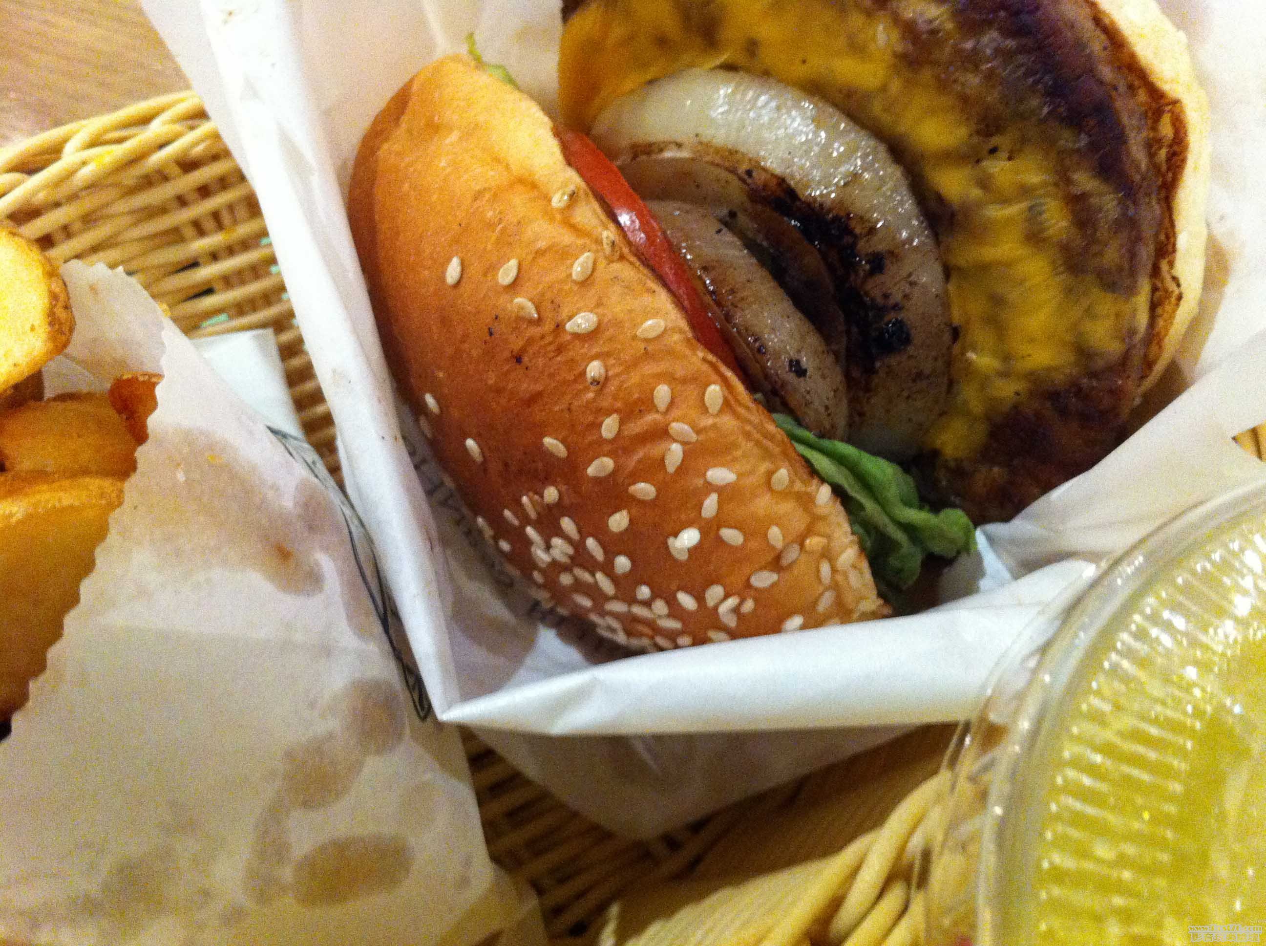 freshness burger-1.jpg