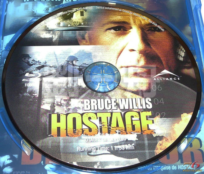 hostageBD_disc.jpg