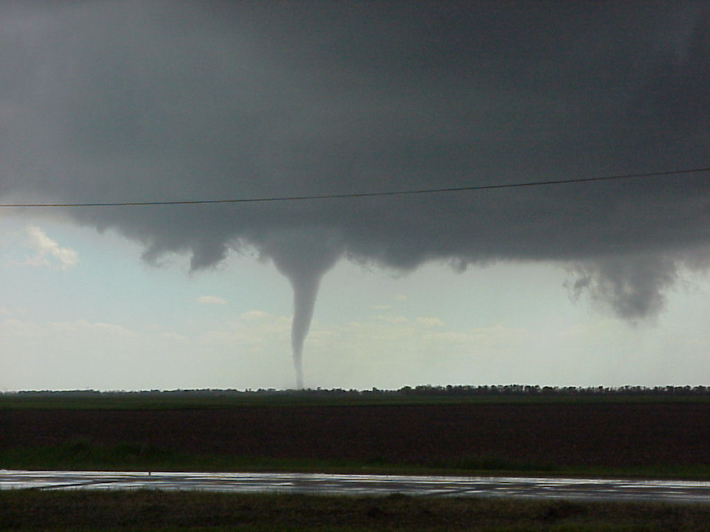 tornado12.jpg