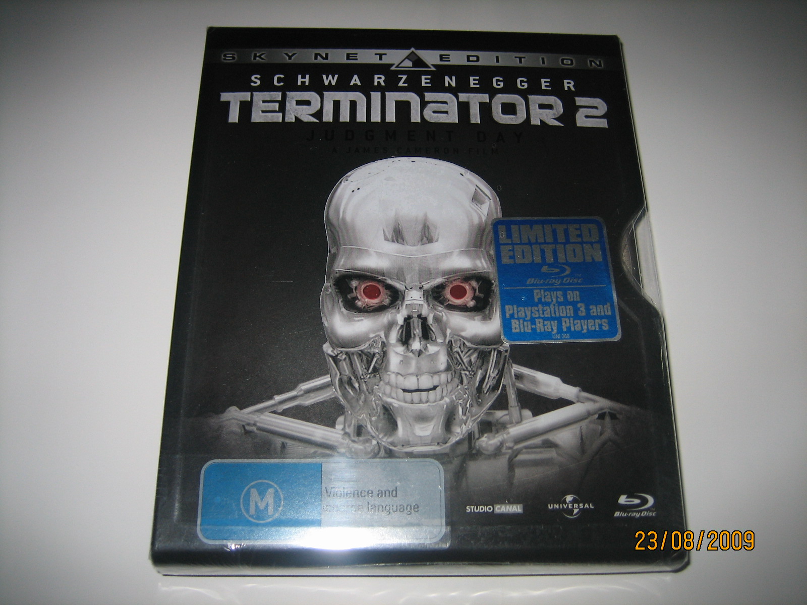 terminator 2 澳洲版,鐵盒獨特設計.