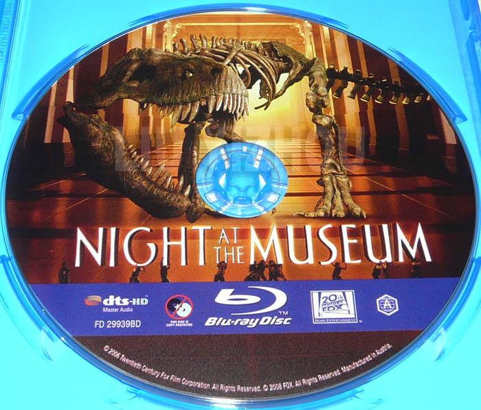 nightmuseumBD_disc.jpg