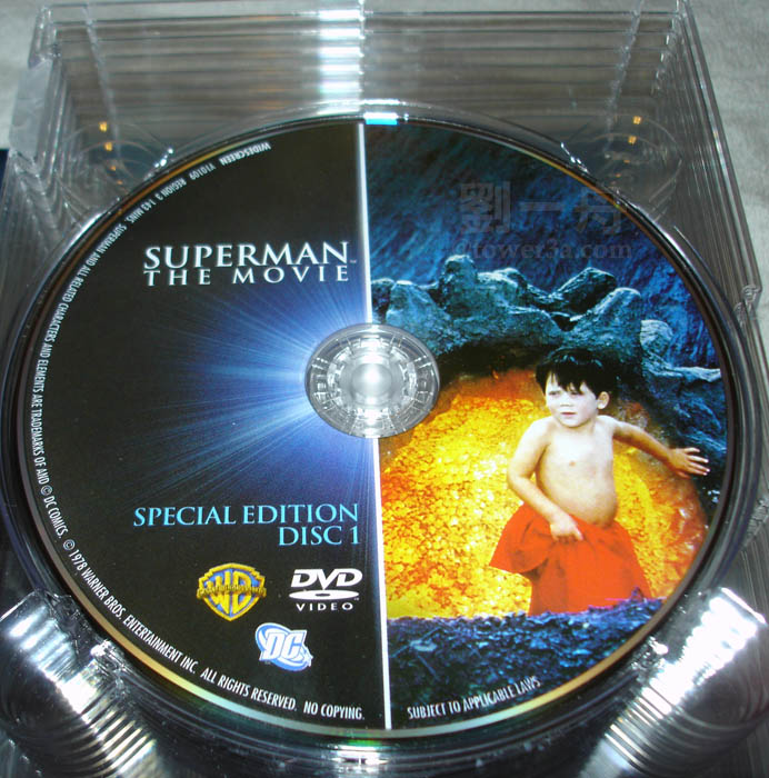 supermanbox_disc1.jpg