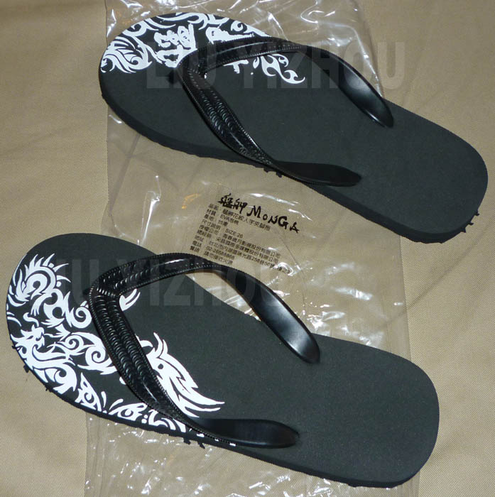 monga_slippers.jpg