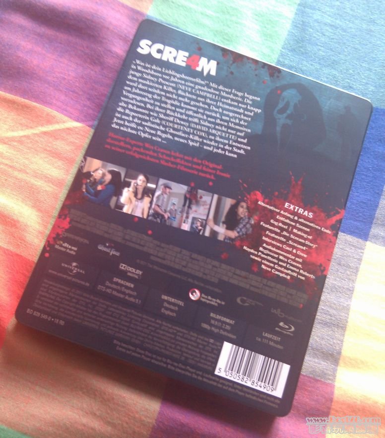 scream4-back.jpg