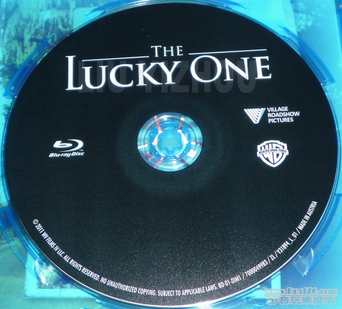 luckoneBD_disc.jpg