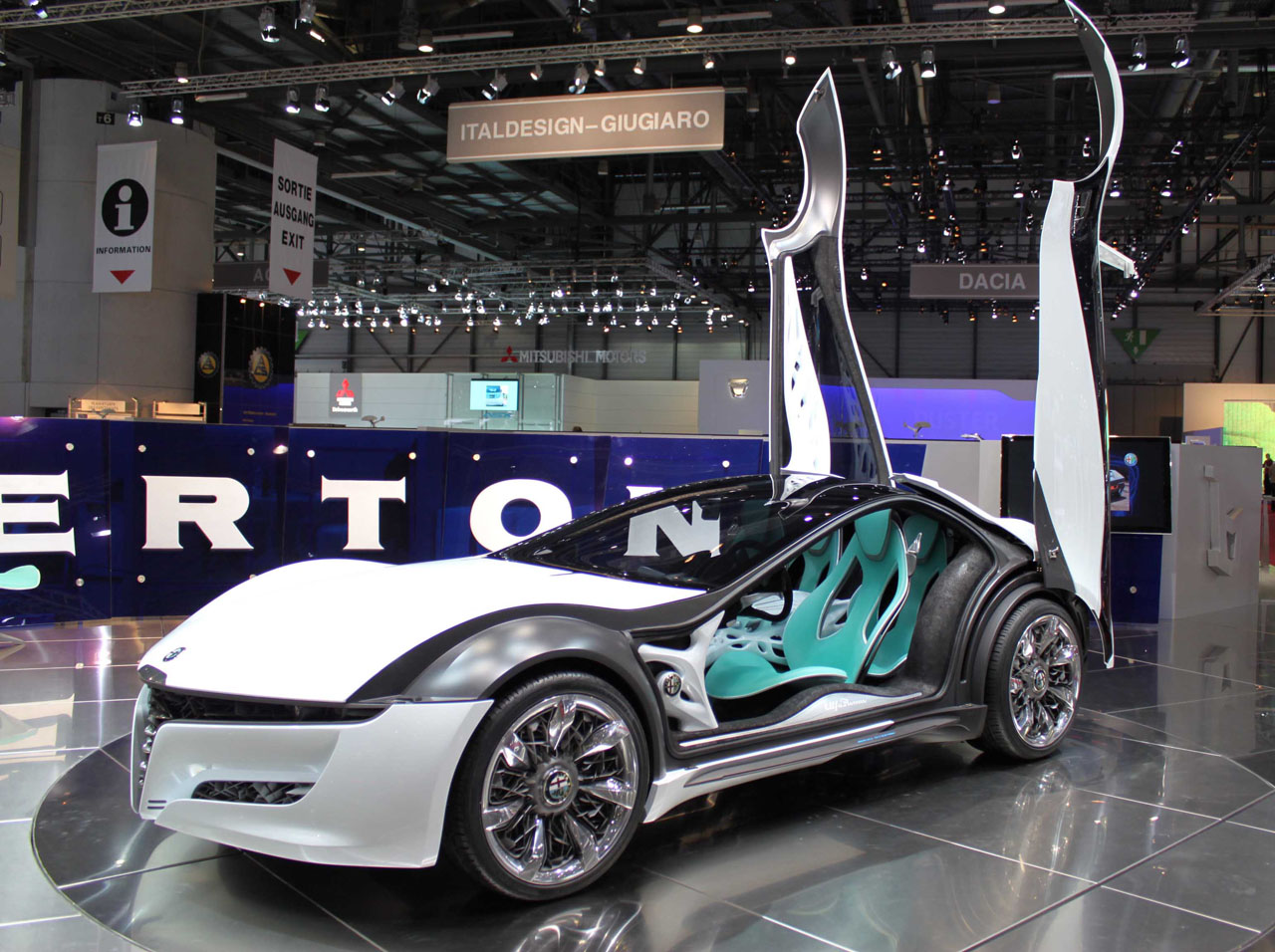 Bertone_-_Alfa_Romeo_Pandion_(84).JPG.jpg