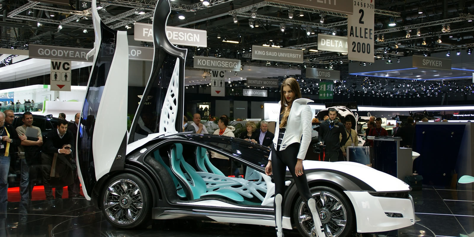 Bertone_Pandion_ginevra_2010_1_G_header1600x800.jpg