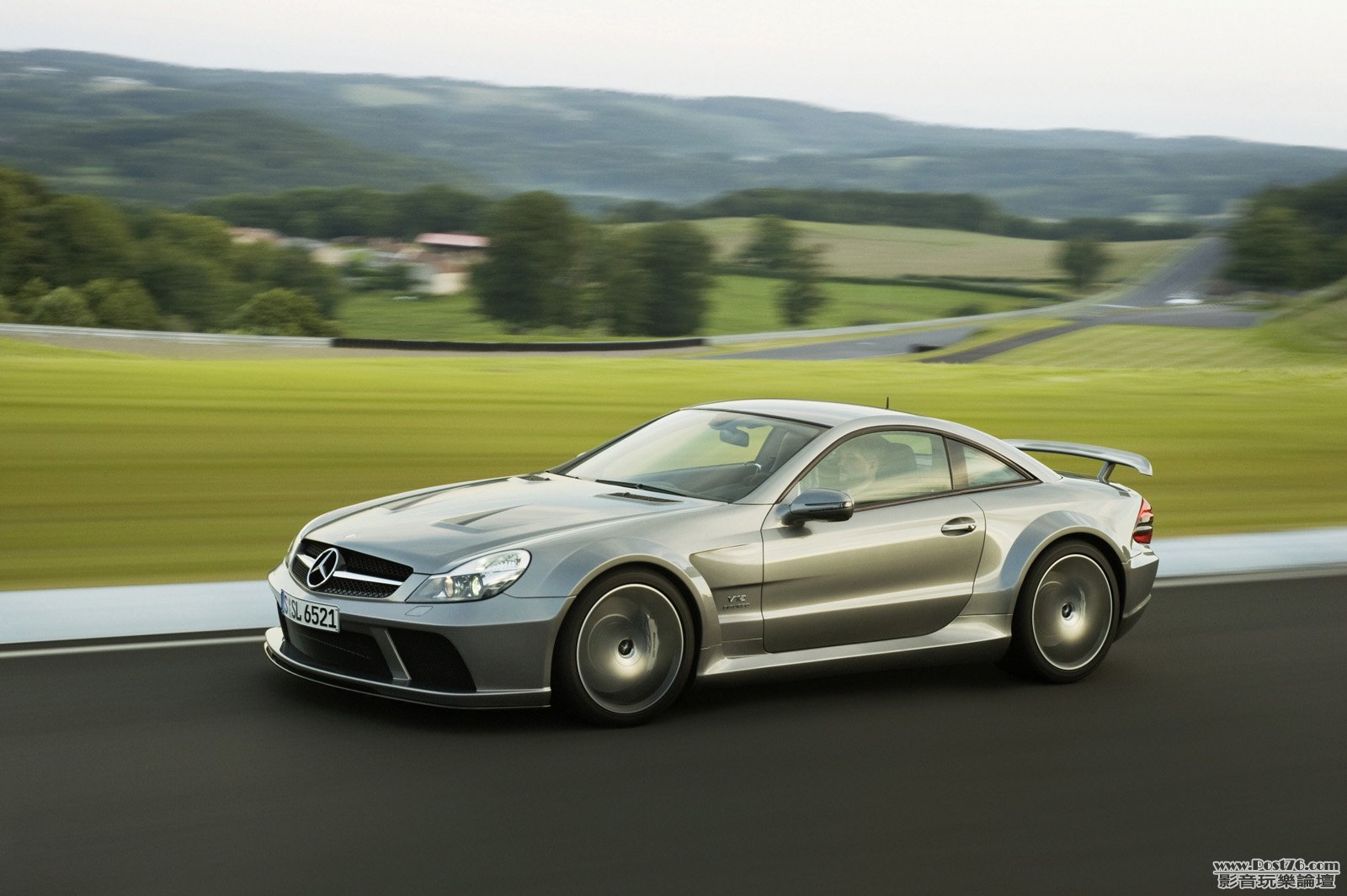 mercedes-benz-sl-65-amg-black-profile-blur.jpg