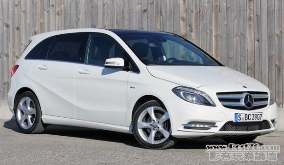 2012-Mercedes-Benz-B-Class-Font-Angle-Photos.jpg