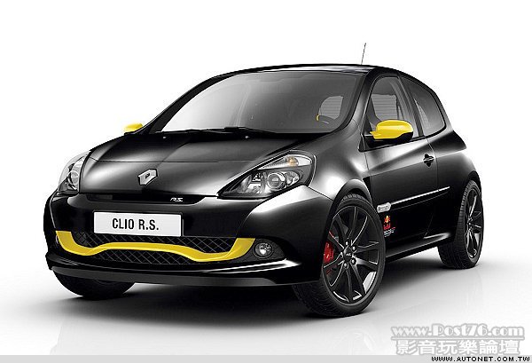 Clio_RS_RB7_01.jpg