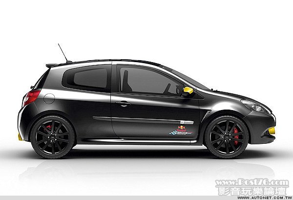 Clio_RS_RB7_04.jpg