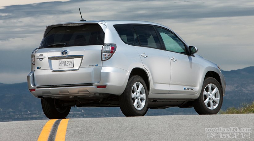 Toyota_RAV4_EV_05.jpg