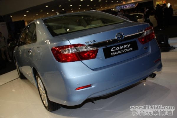 Toyota_Camry_12.jpg