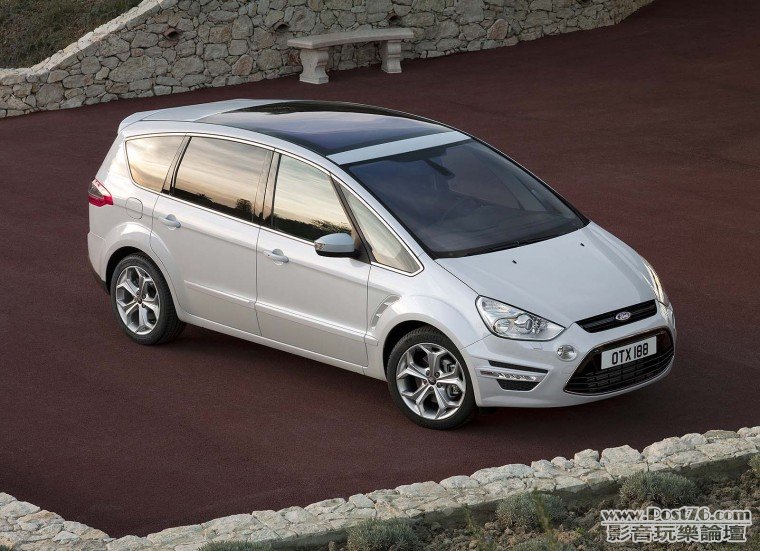 Ford_S_Max_02.jpg