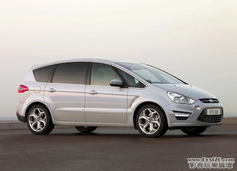 Ford_S_Max_01.jpg