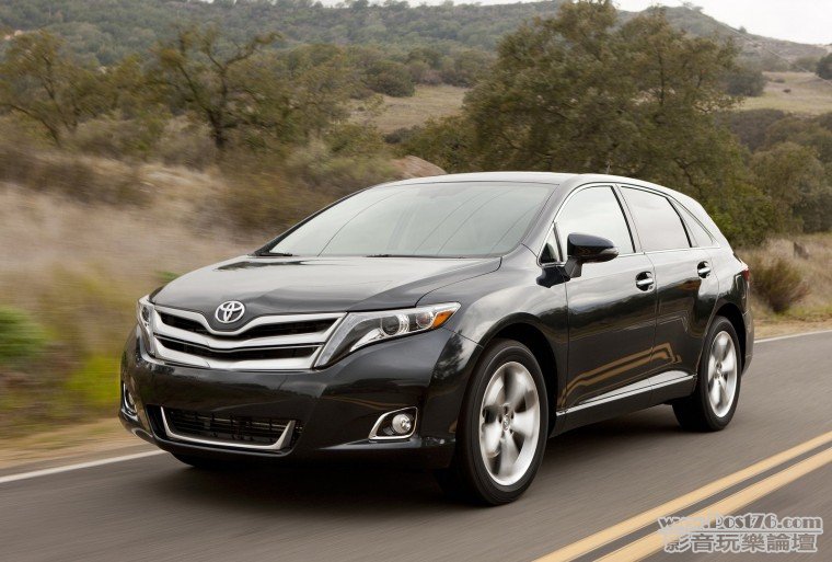 Toyota_Venza_01.jpg